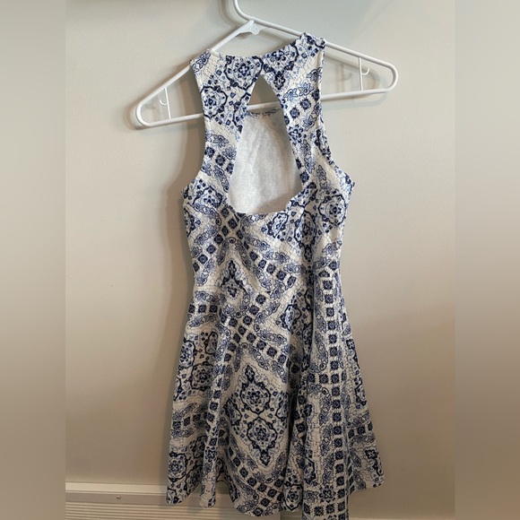 Ardene dress. Never worn. Too small for me now. - Picture 2 of 2